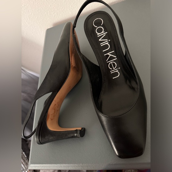 Sling back pumps - Picture 2 of 2